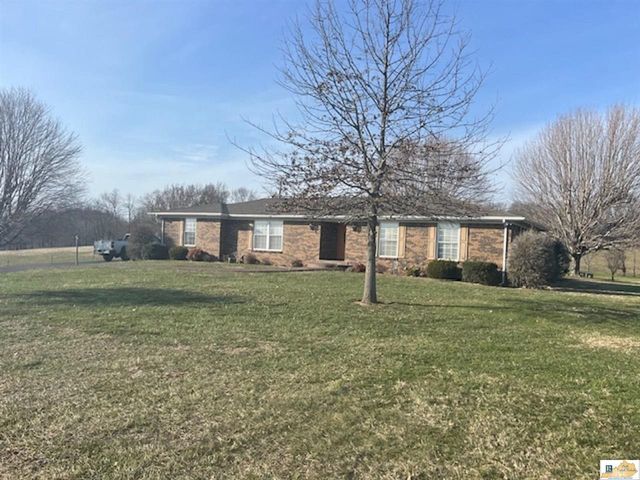 152 Country Club Ln, Tompkinsville, KY 42167