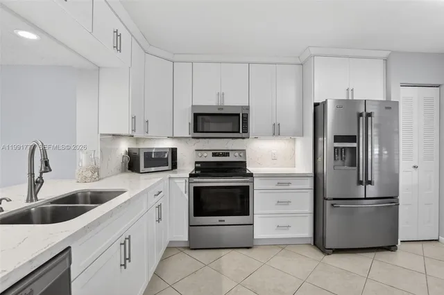 901 SW 128th Ter #102A, Hollywood, FL 33027