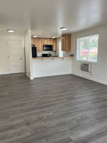 309 W  Highland Ave #I, Chelan, WA 98816