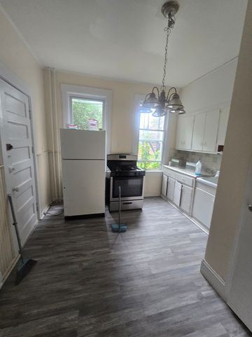 103 Storms Ave #1, Jersey City, NJ 07306
