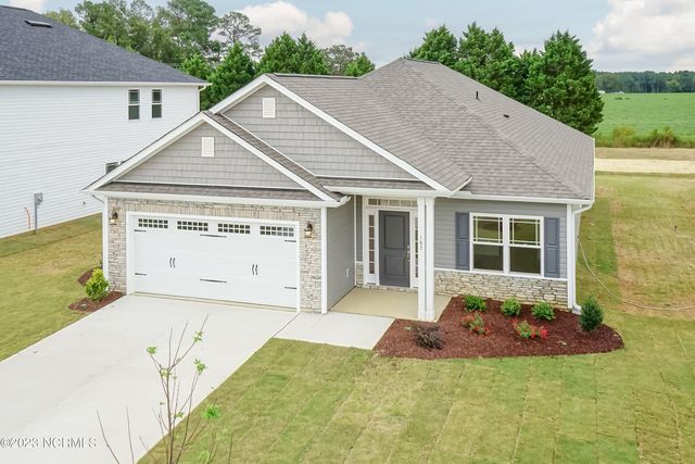 750 Greenwich Place, Richlands, NC 28574