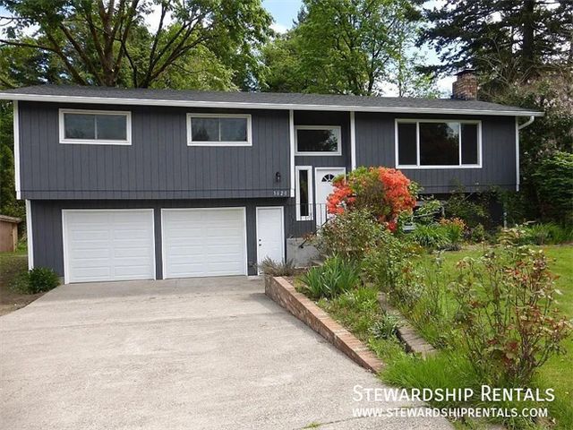 3620 SE 36th Cir, Troutdale, OR 97060
