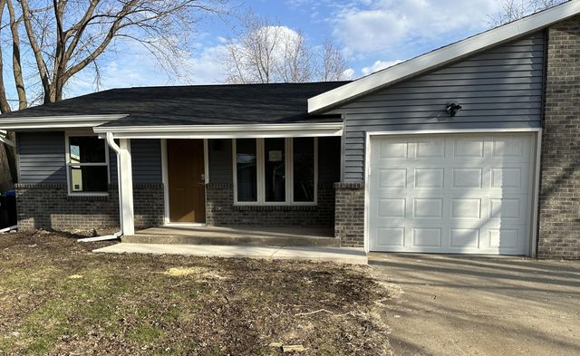 2293 Manley Dr, Sun Prairie, WI 53590