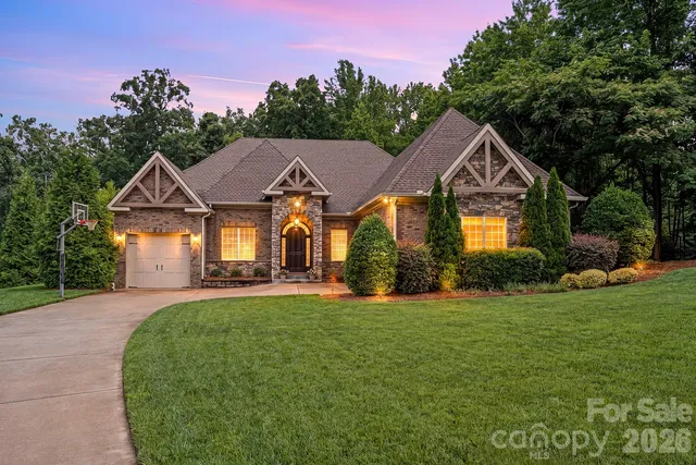 1206 Delaney Dr, Weddington, NC 28104