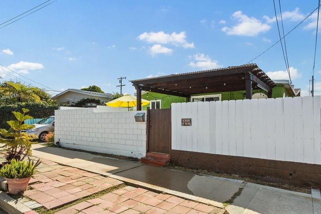 420 W  16th St, National City, CA 91950