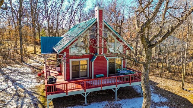160 Lueders Rd, Ottertail, MN 56571