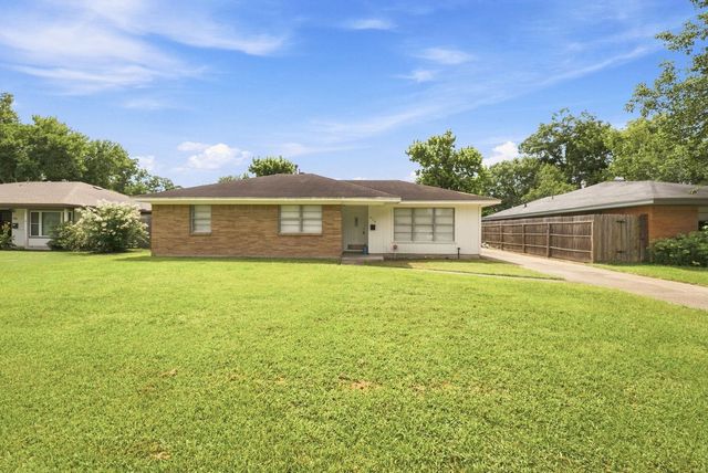 914 Martha St, Deer Park, TX 77536