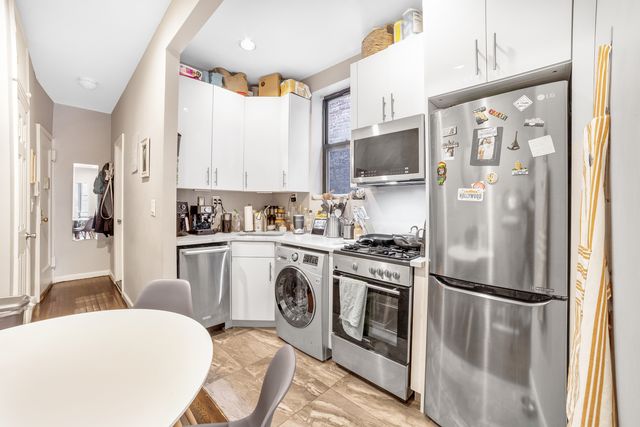 424 E  75th St #4B, New York, NY 10021