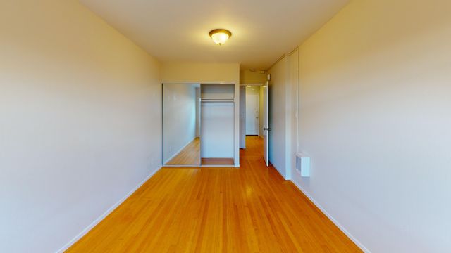 1855 10th Ave #4, San Francisco, CA 94122