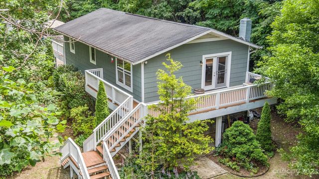 29 Toad Dr, Asheville, NC 28806