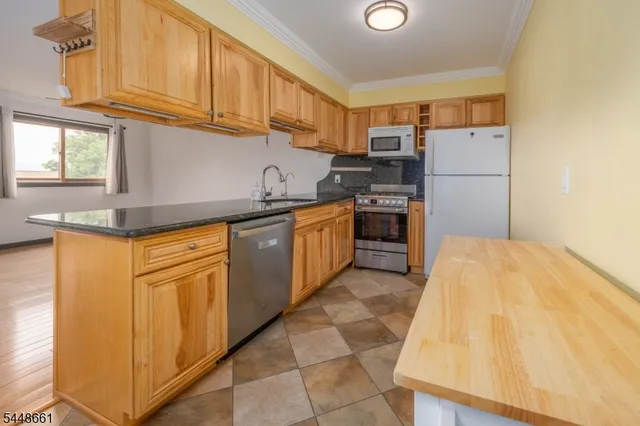 3 Telluride Ct BLDG 3 #3, Vernon, NJ 07462