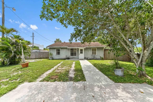 6262 Bishoff Road, West Palm Beach, FL 33413