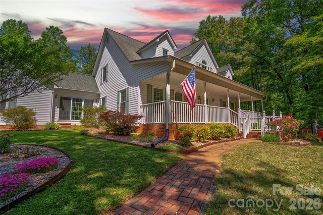 3721 Harris Creek Rd, Lawndale, NC 28090