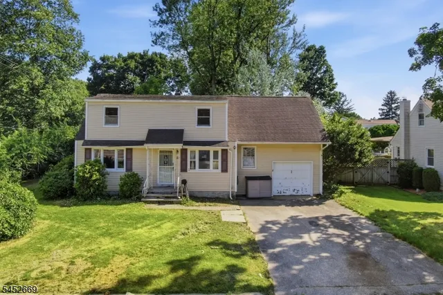 10 George St, Mine Hill, NJ 07803