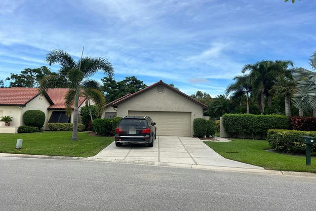 Palm Beach Gardens Condos for Sale near PGA: Ultimate Guide