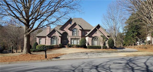 2810 Sugarloaf Club Dr, Duluth, GA 30097