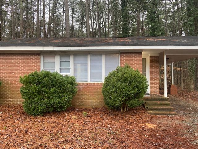 303 Homestead Rd, Chapel Hill, NC 27516