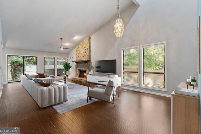3000 Sawtooth Cir, Johns Creek, GA 30022