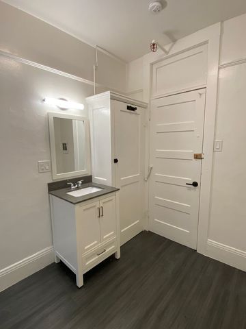 668 Clay St #37, San Francisco, CA 94111
