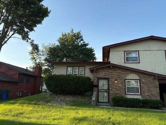 4900 Imperial Dr, Richton Park, IL 60471