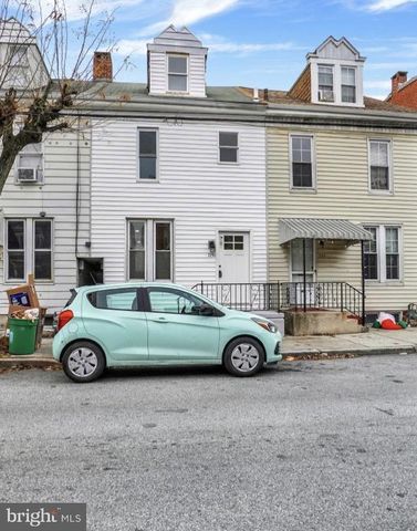 1151 E  King St, York, PA 17403