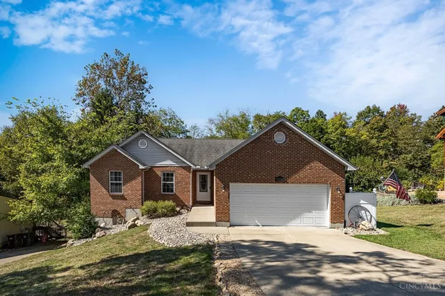 21261 Bellemeade Dr, Lawrenceburg, IN 47025