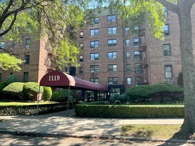 1119 Ocean Pkwy #1N, Brooklyn, NY 11230