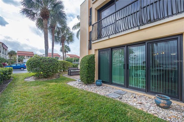 845 S  Gulfview Blvd #101, Clearwater, FL 33767