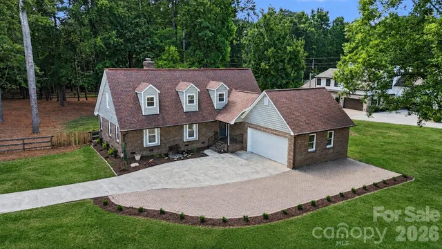 4724 Weddington Matthews Rd, Matthews, NC 28104