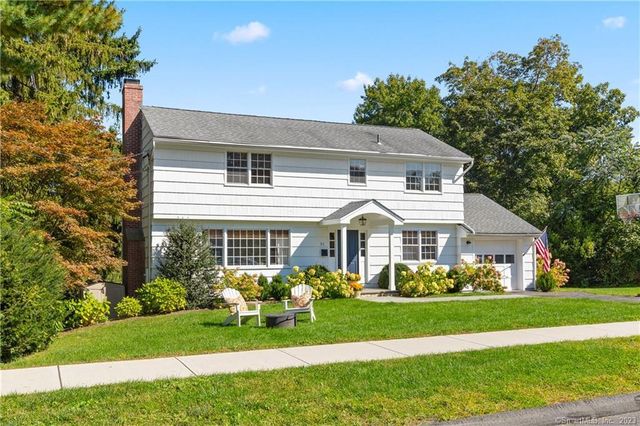 51 Field Crest Rd, New Canaan, CT 06840