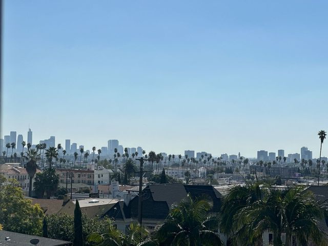 5332 Russell Ave #414, Los Angeles, CA 90027