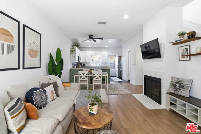 856 W  Beach Ave #16, Inglewood, CA 90302