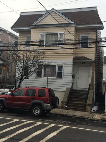 352 N  6th St #1, Newark, NJ 07107