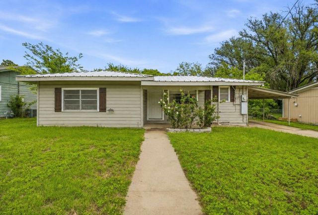 685 S  1st Ave, Stephenville, TX 76401