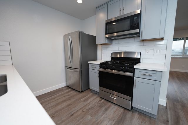 Hidden Oak Ct, Sacramento, CA 95821