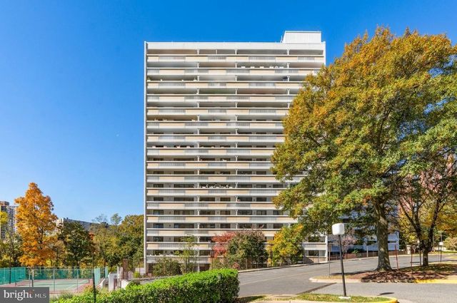 6101 Edsall Rd #409, Alexandria, VA 22304