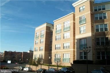 12000 Market St #371, Reston, VA 20190