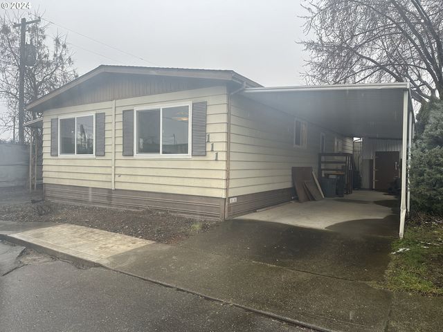 3800 W  6th St #111, The Dalles, OR 97058