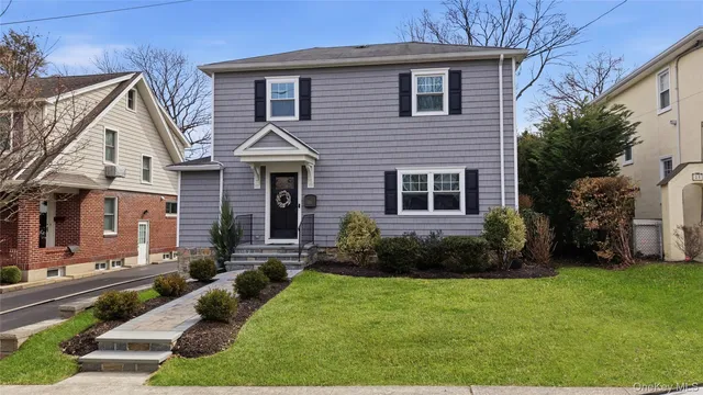 23 Alta Drive, Bronxville, NY 10708