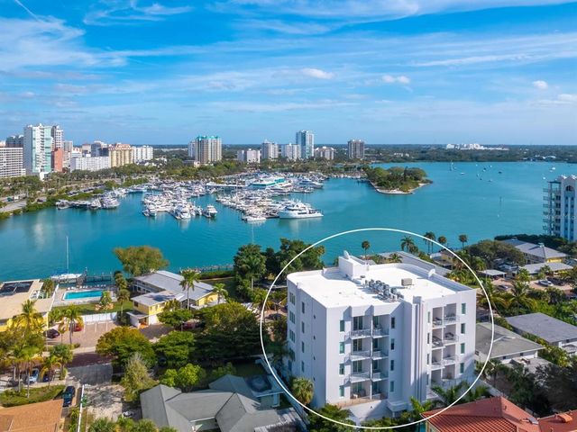 609 Golden Gate Poin #401, Sarasota, FL 34236