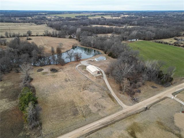 14216 NW County Road 1001, Adrian, MO 64720