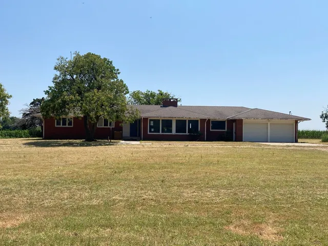 2641 J5 Rd, Belpre, KS 67519