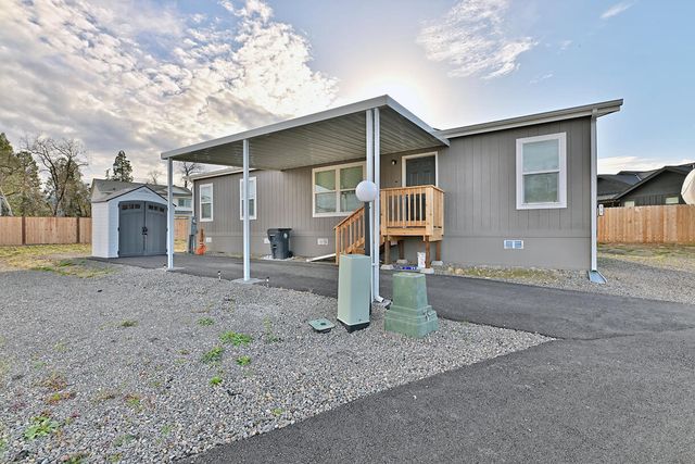 4074 S  Pacific Hwy #25, Medford, OR 97501