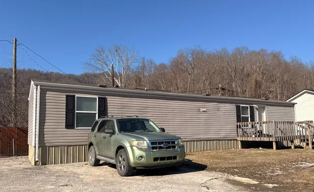 17 Ages Creek Rd, Ages Brookside, KY 40801
