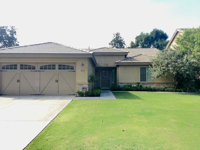 12713 Cheswolde Dr, Bakersfield, CA 93312