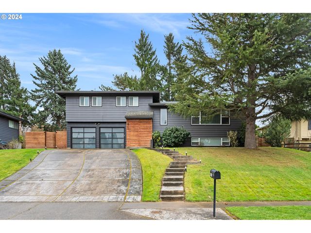 360 NW 107th Ave, Portland, OR 97229