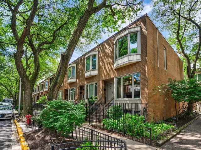1836 N  Dayton St, Chicago, IL 60614