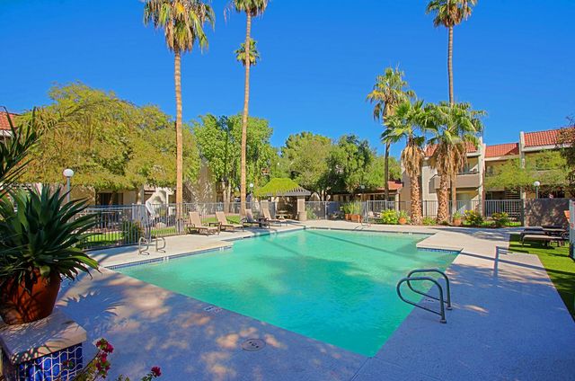 Paradise Falls Apartments in Paradise Valley North – 15434 N. 32nd