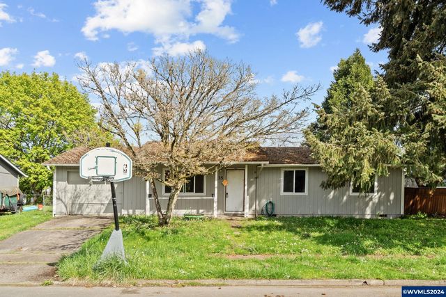 135 S  6th St, Jefferson, OR 97352