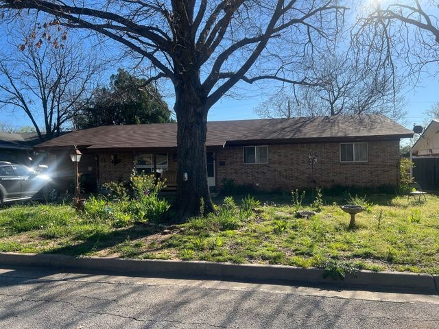 2001 SE 26th Ave, Mineral Wells, TX 76067